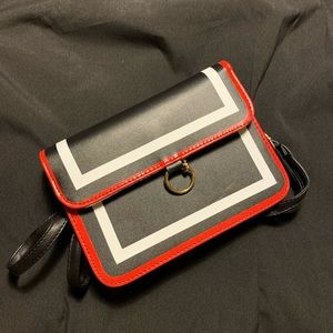 ⚜️5/$25⚜️ NWOT Color Block Bag